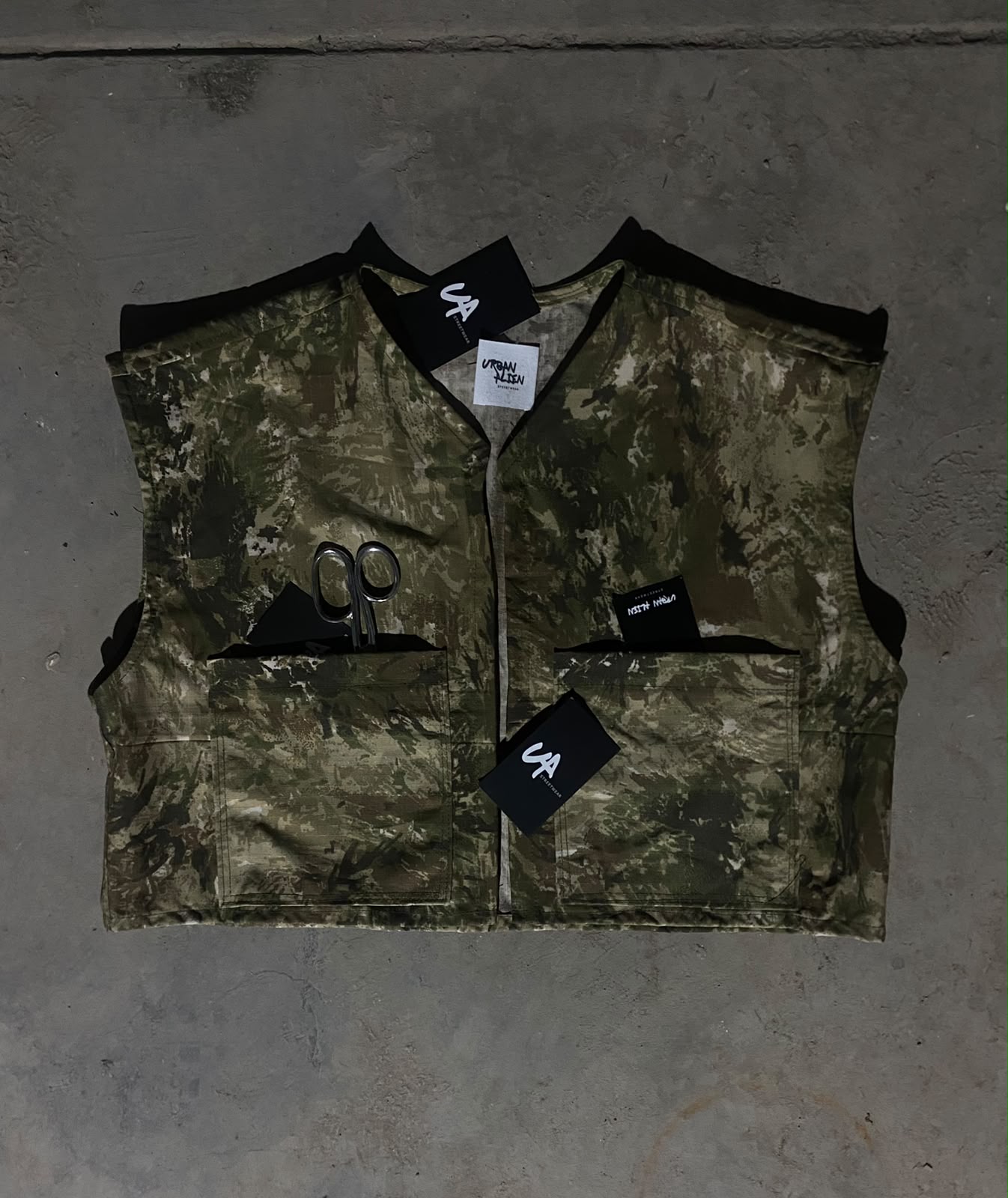 UA Camo Crop Vest - vista frontal